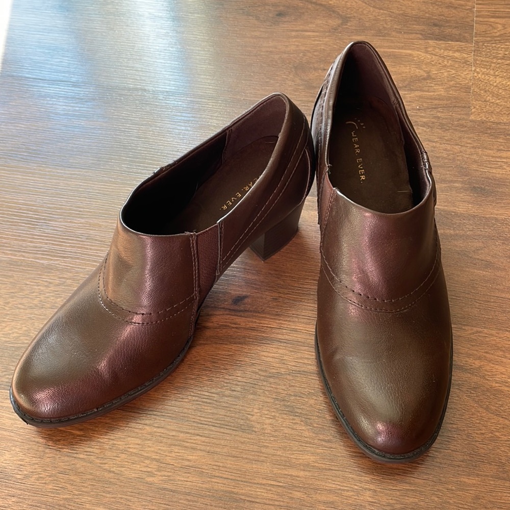 Women’s Wear Ever booties size 7 1/2